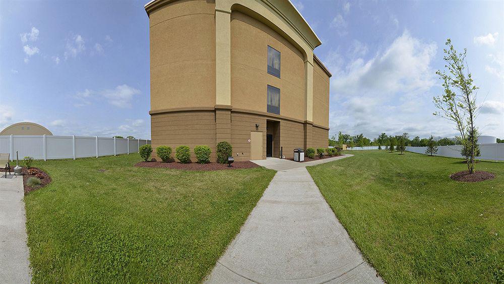Hampton Inn Utica Εξωτερικό φωτογραφία
