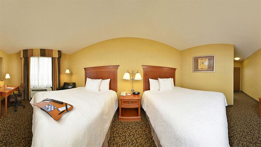 Hampton Inn Utica Εξωτερικό φωτογραφία