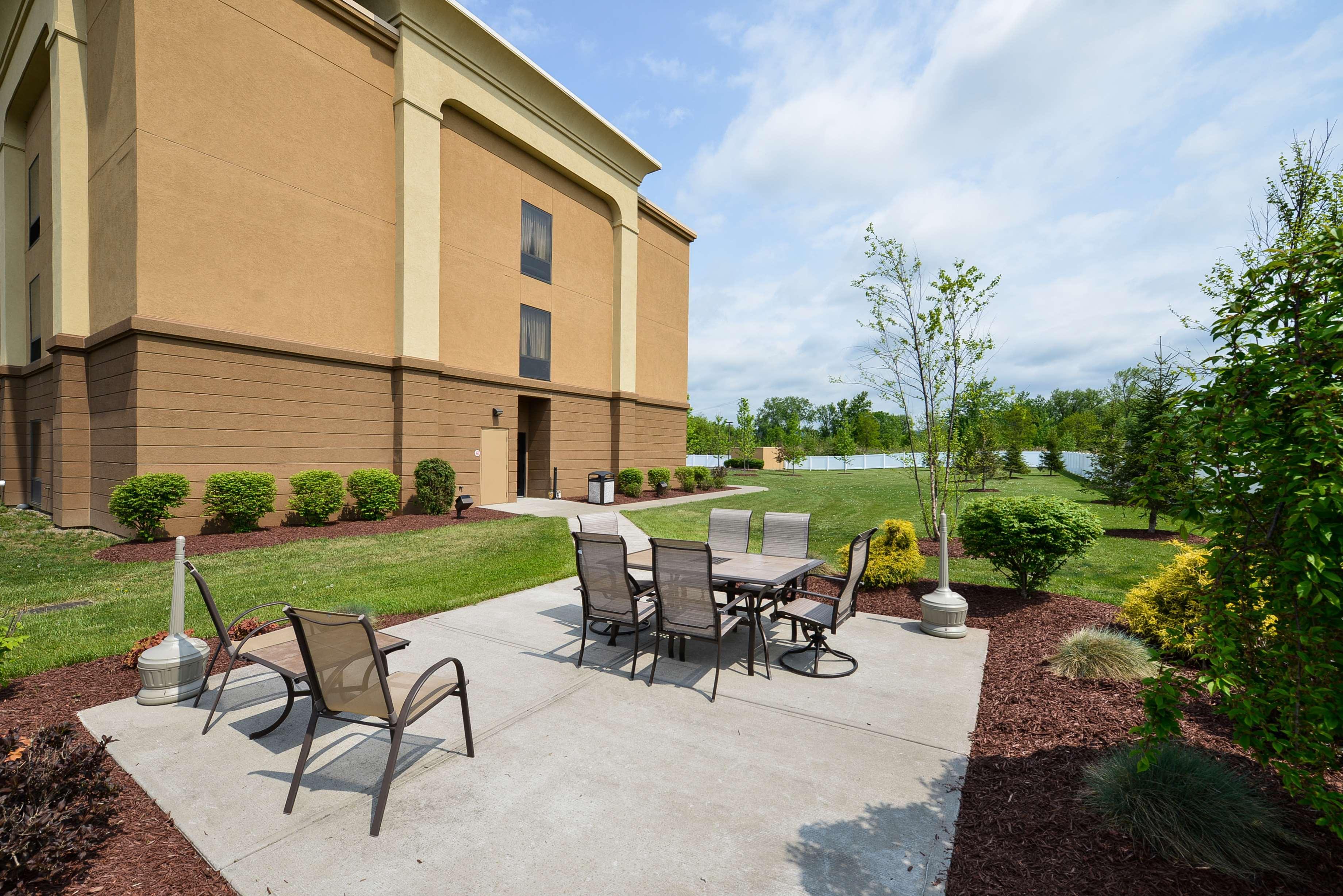 Hampton Inn Utica Εξωτερικό φωτογραφία