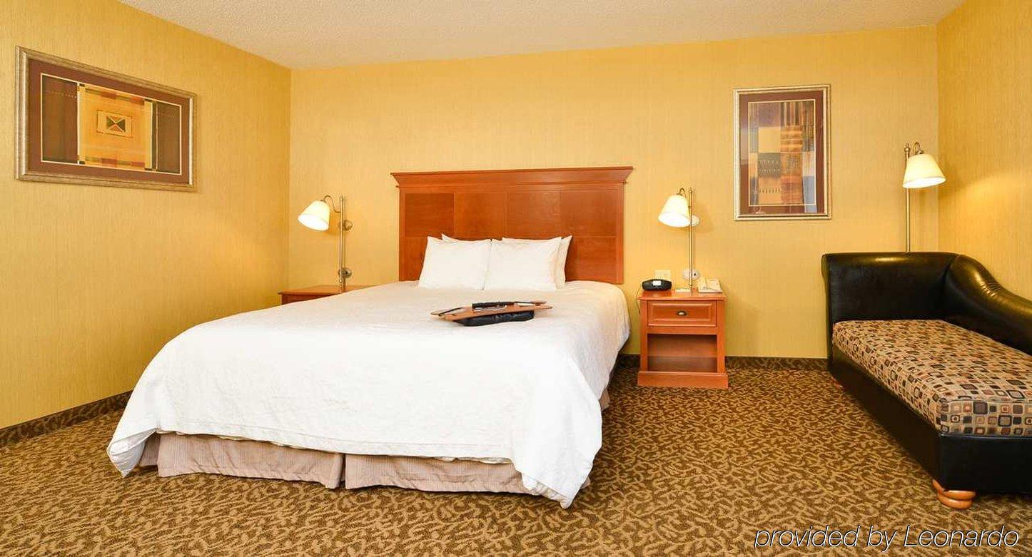 Hampton Inn Utica Εξωτερικό φωτογραφία