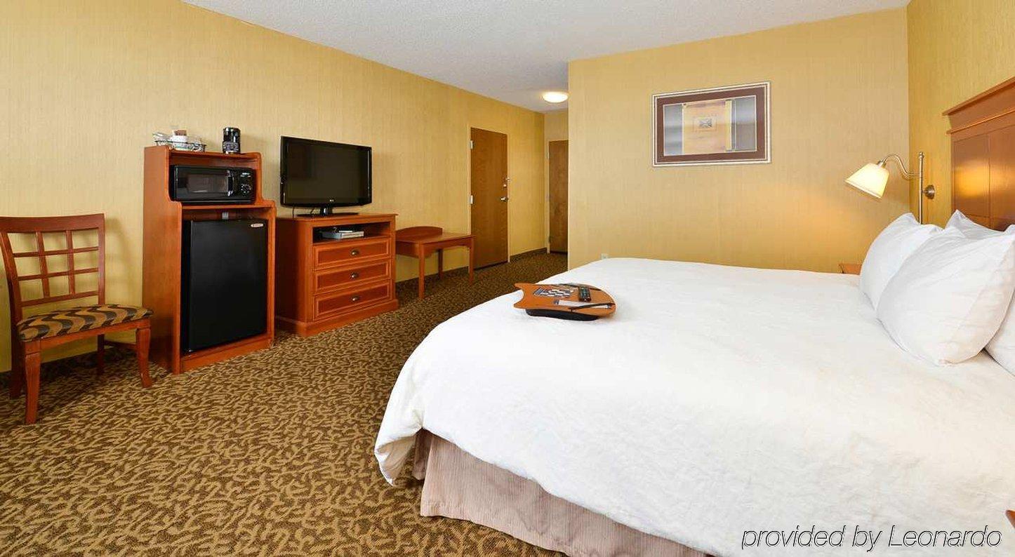 Hampton Inn Utica Εξωτερικό φωτογραφία