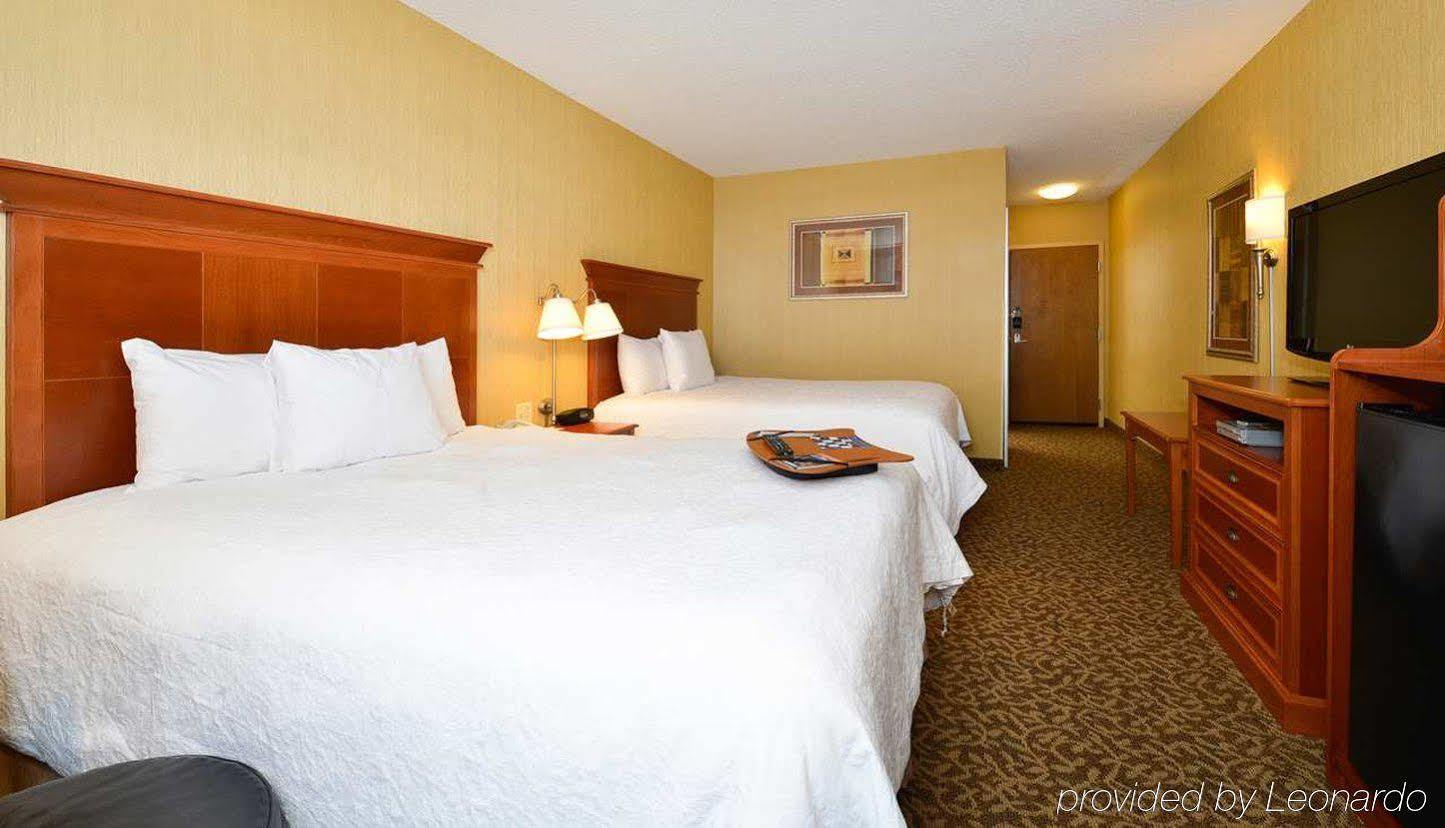 Hampton Inn Utica Εξωτερικό φωτογραφία
